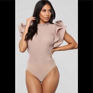 Fashion Nova Modern Ruffled Sleeve Sz S